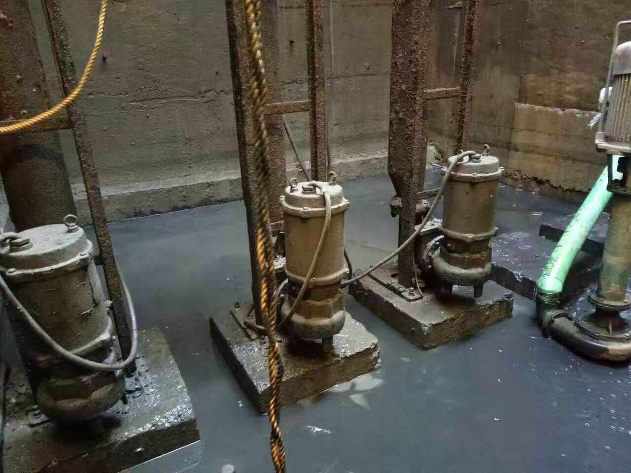 雄县污水池清理